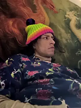 gurlnips online show from 02.13.26