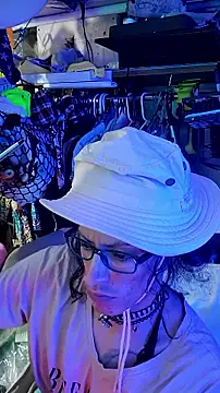 gurlnips online show from 03.02.26