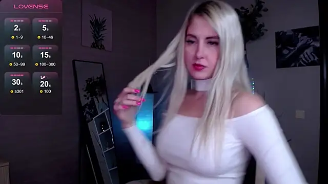 Snapshot of Mermaid_N chatting on 03.12.25 Mermaid N online show from 03.12.25