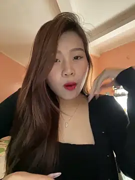 Snapshot of Bae1103 chatting on 02.08.25 Bae1103 online show from 02.08.25