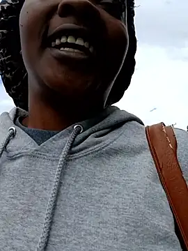  fiffii online show from 04.17.26