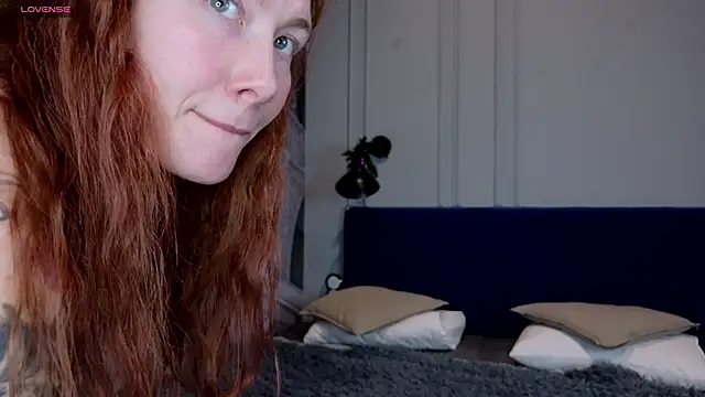 Snapshot of Liv_Fay chatting on 12.25.24 Liv Fay online show from 12.25.24