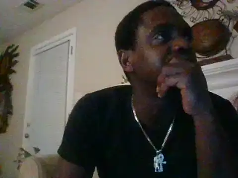 Snapshot of Hugedick0071 chatting on 12.11.24 Hugedick0071 online show from 12.11.24