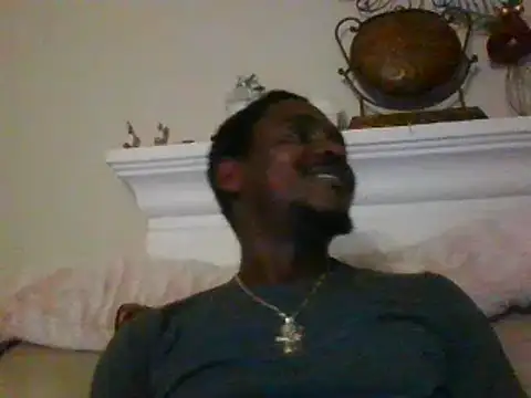 Snapshot of Hugedick0071 chatting on 12.29.24 Hugedick0071 online show from 12.29.24