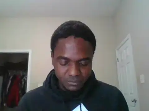 Snapshot of Hugedick0071 chatting on 01.05.25 Hugedick0071 online show from 01.05.25