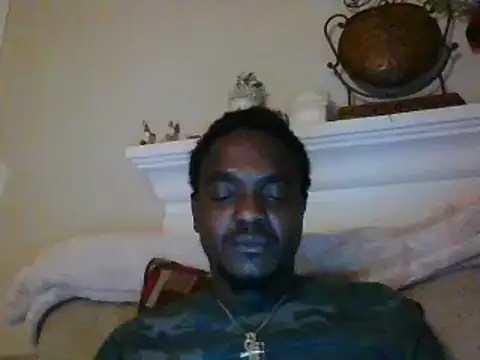 Snapshot of Hugedick0071 chatting on 01.17.25 Hugedick0071 online show from 01.17.25