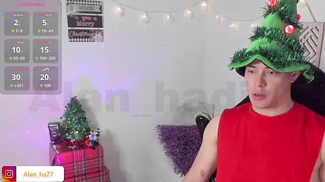 Snapshot of Alan_hadid1 chatting on 12.19.24 Alan hadid1 online show from 12.19.24