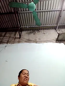 Queen 18200 online show from 12.01.25