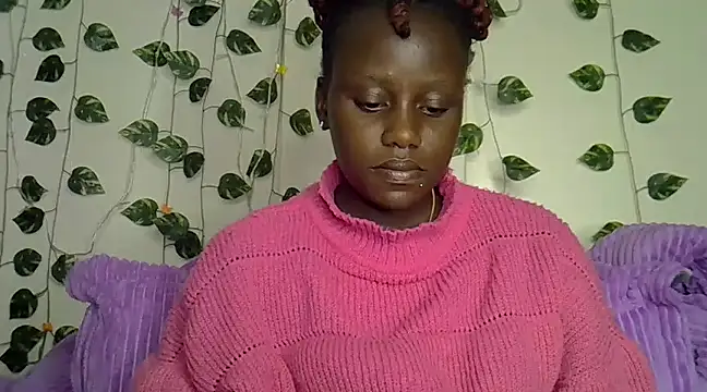 Snapshot of sexybree_ chatting on 02.13.25 sexybree online show from 02.13.25