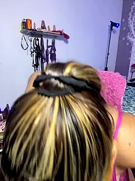 saray gomez22 online show from 10.18.25