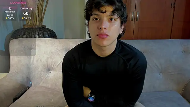 Snapshot of bravoboreal chatting on 09.19.25 bravoboreal online show from 09.19.25