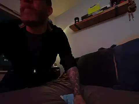 Tattooednakedguy online show from 03.27.26