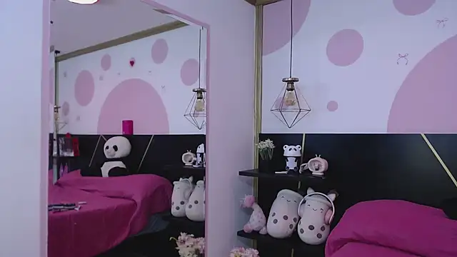 DanniAbbey online show from 10.08.25