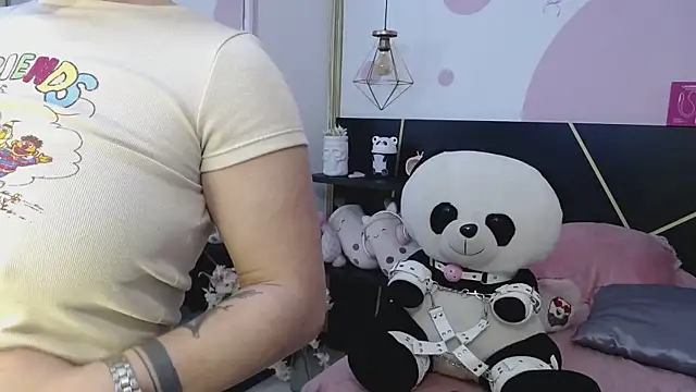 DanniAbbey online show from 10.25.25