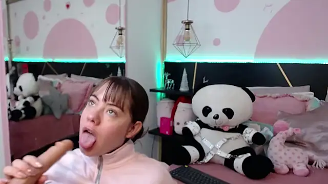 DanniAbbey online show from 12.21.25