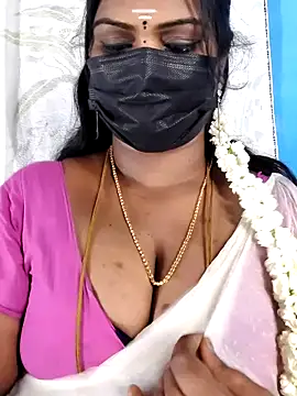Snapshot of mayaa2u chatting on 04.15.26 mayaa2u online show from 04.15.26