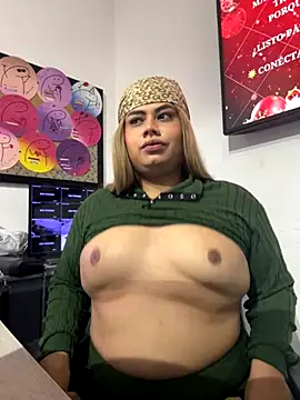 Snapshot of Tom_Silver__ chatting on 11.21.25 Tom Silver online show from 11.21.25