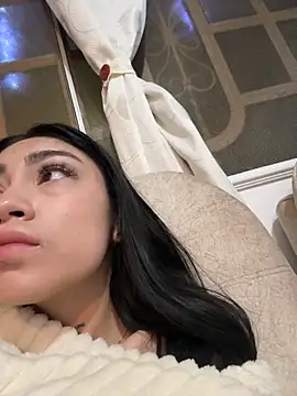 Effy Bonny online show from 12.04.25