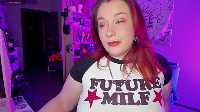 Snapshot of gitera_ chatting on 01.06.25 gitera online show from 01.06.25