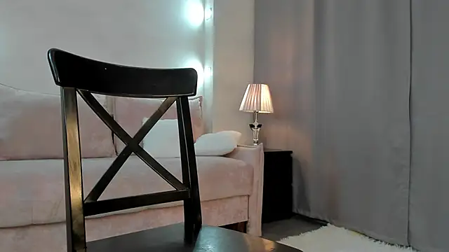 Dearly Emily online show from 03.16.25