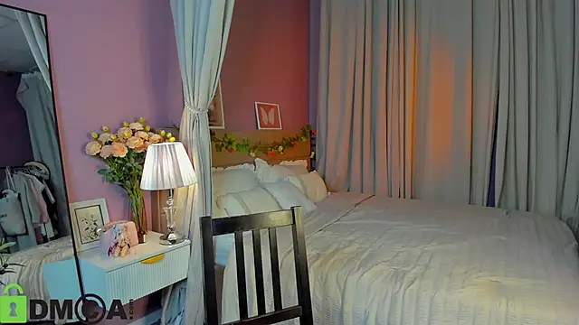 Dearly Emily online show from 03.04.26