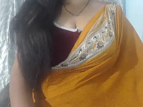 Snapshot of cute-priy chatting on 04.02.26 cute-priy online show from 04.02.26