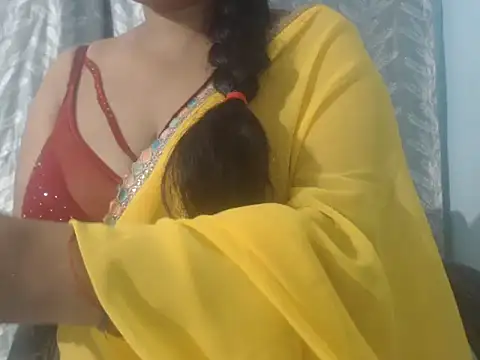 Snapshot of cute-priy chatting on 05.07.26 cute-priy online show from 05.07.26