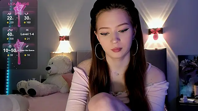 Snapshot of diana_nier chatting on 09.21.25 diana nier online show from 09.21.25