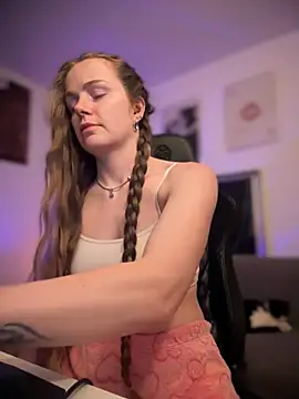 Piinkpandora online show from 04.03.26