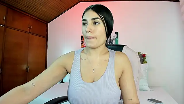 Snapshot of Alheli_16 chatting on 09.10.25 Alheli 16 online show from 09.10.25