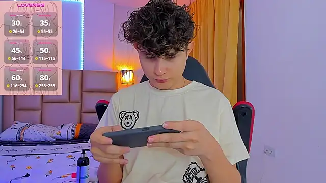 Nathan Bluee online show from 02.13.25