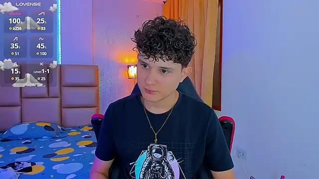 Nathan Bluee online show from 03.06.25