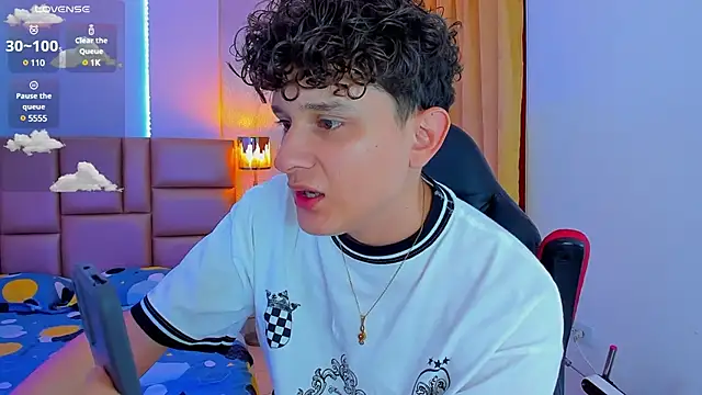 Nathan Bluee online show from 03.11.25