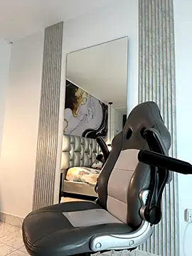 Nathan Bluee online show from 10.06.25