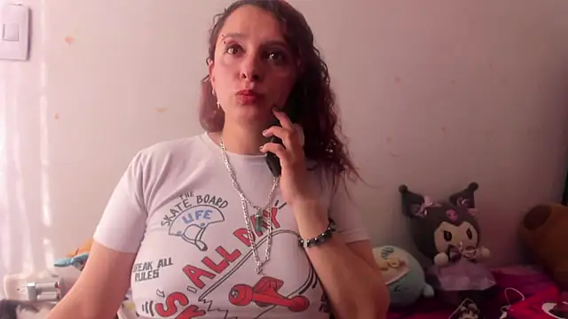 Snapshot of Baioleth chatting on 04.30.26 Baioleth online show from 04.30.26