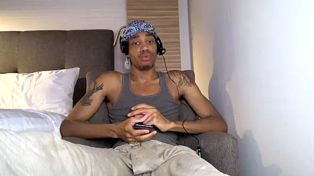 Skinnyblackman online show from 04.27.26