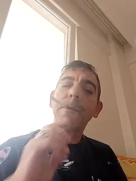 Snapshot of Egemen2245 chatting on 11.20.25 Egemen2245 online show from 11.20.25