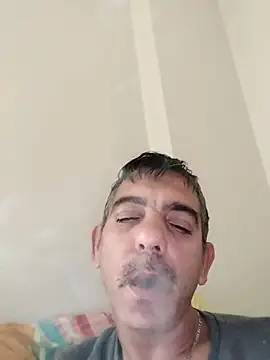 Snapshot of Egemen2245 chatting on 11.23.25 Egemen2245 online show from 11.23.25