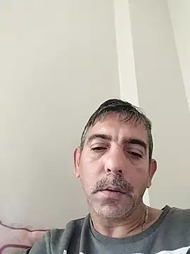 Snapshot of Egemen2245 chatting on 11.25.25 Egemen2245 online show from 11.25.25