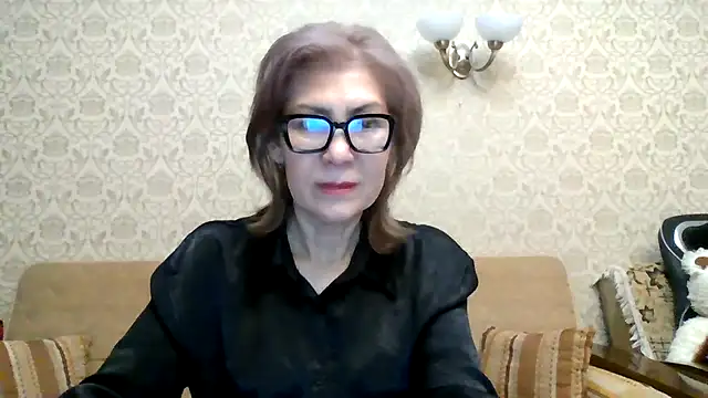 Elegant00Lady online show from 12.05.25