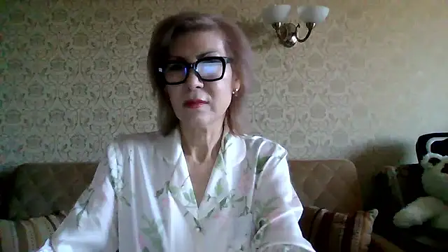 Elegant00Lady online show from 01.13.26