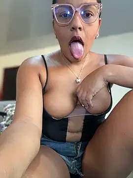 anaesca online show from 03.13.26