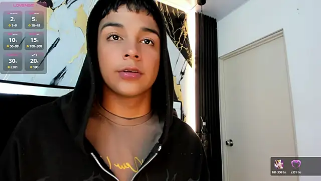 Snapshot of Seductivo_jr chatting on 04.12.26 Seductivo jr online show from 04.12.26