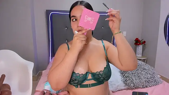 emma lye online show from 09.26.25