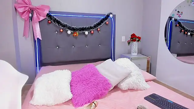 emma lye online show from 12.16.25