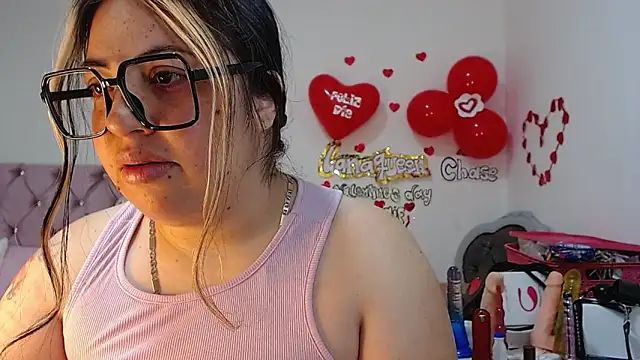 Snapshot of lanaqueen699 chatting on 02.26.25 lanaqueen699 online show from 02.26.25