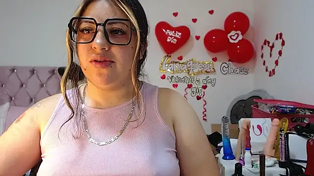 Snapshot of lanaqueen699 chatting on 02.26.25 lanaqueen699 online show from 02.26.25