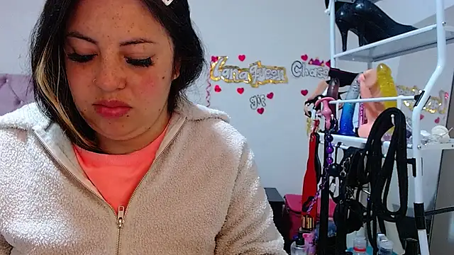 Snapshot of lanaqueen699 chatting on 10.15.25 lanaqueen699 online show from 10.15.25