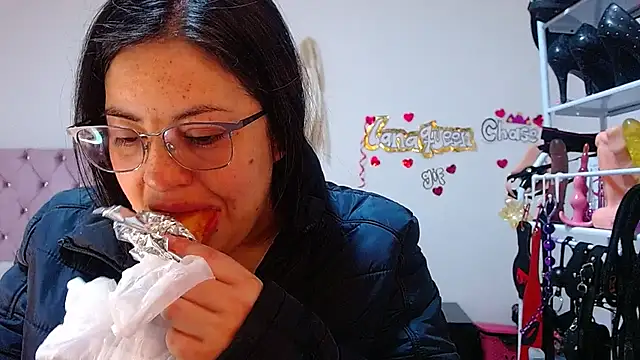 Snapshot of lanaqueen699 chatting on 10.21.25 lanaqueen699 online show from 10.21.25