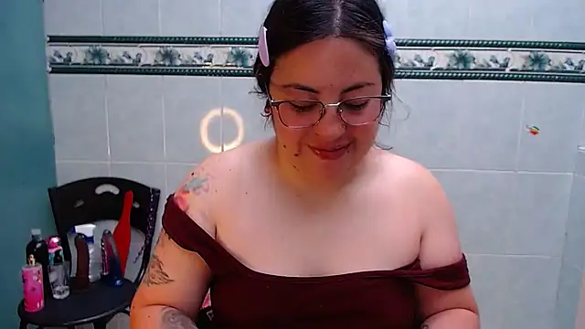 Snapshot of lanaqueen699 chatting on 11.10.25 lanaqueen699 online show from 11.10.25